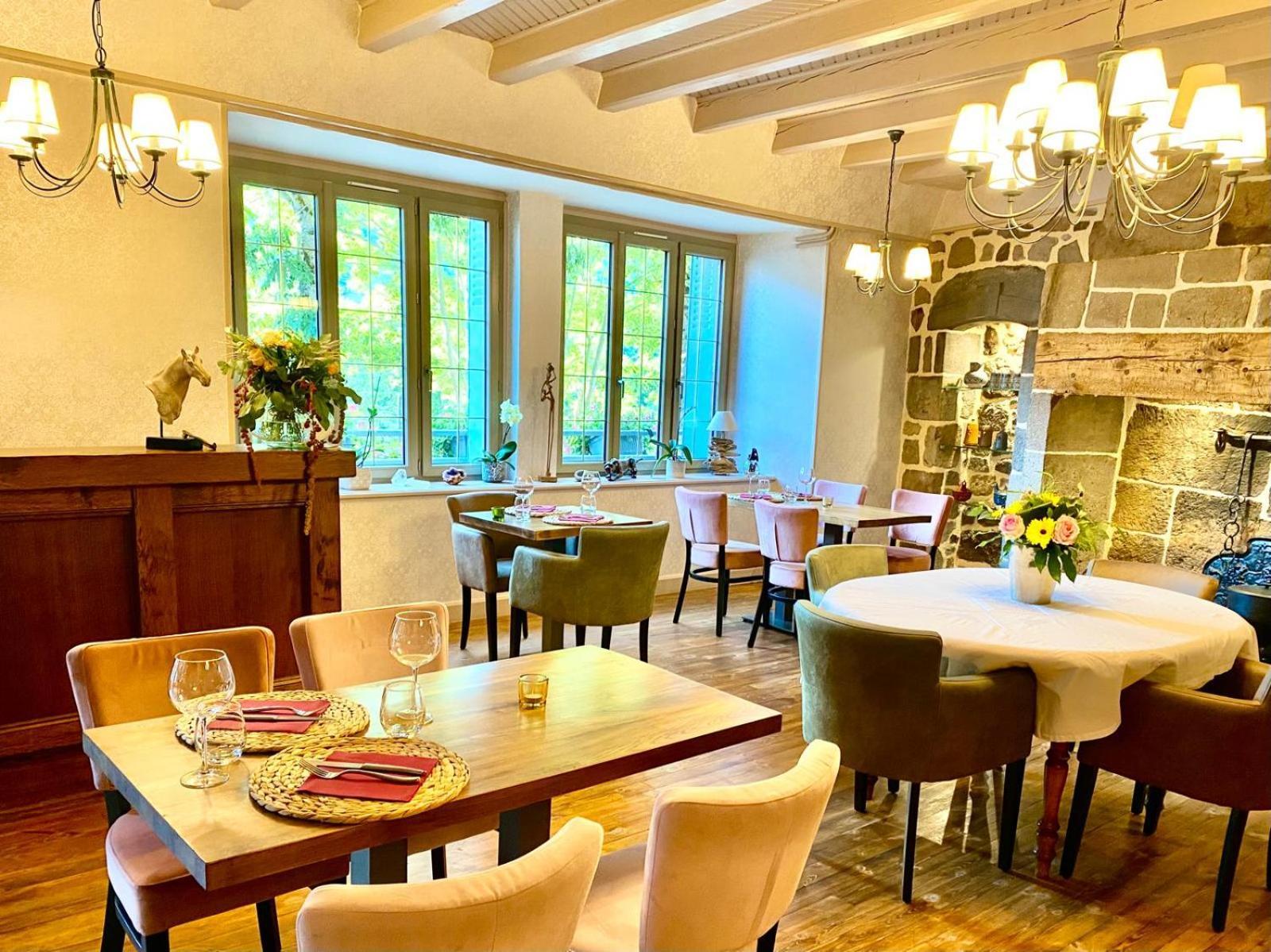 Hotel Restaurant Du Plomb Du Cantal Murat  Eksteriør bilde